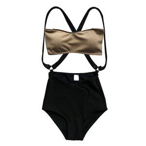 Tuck in a strapless swimsuit with small breasts